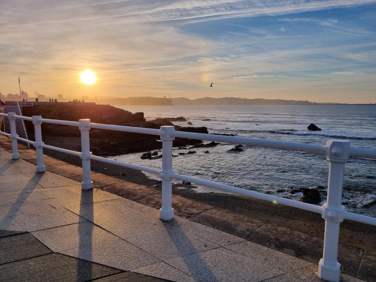 Villa 158A Triplex Rinconin con piscina Gijón Esterno foto