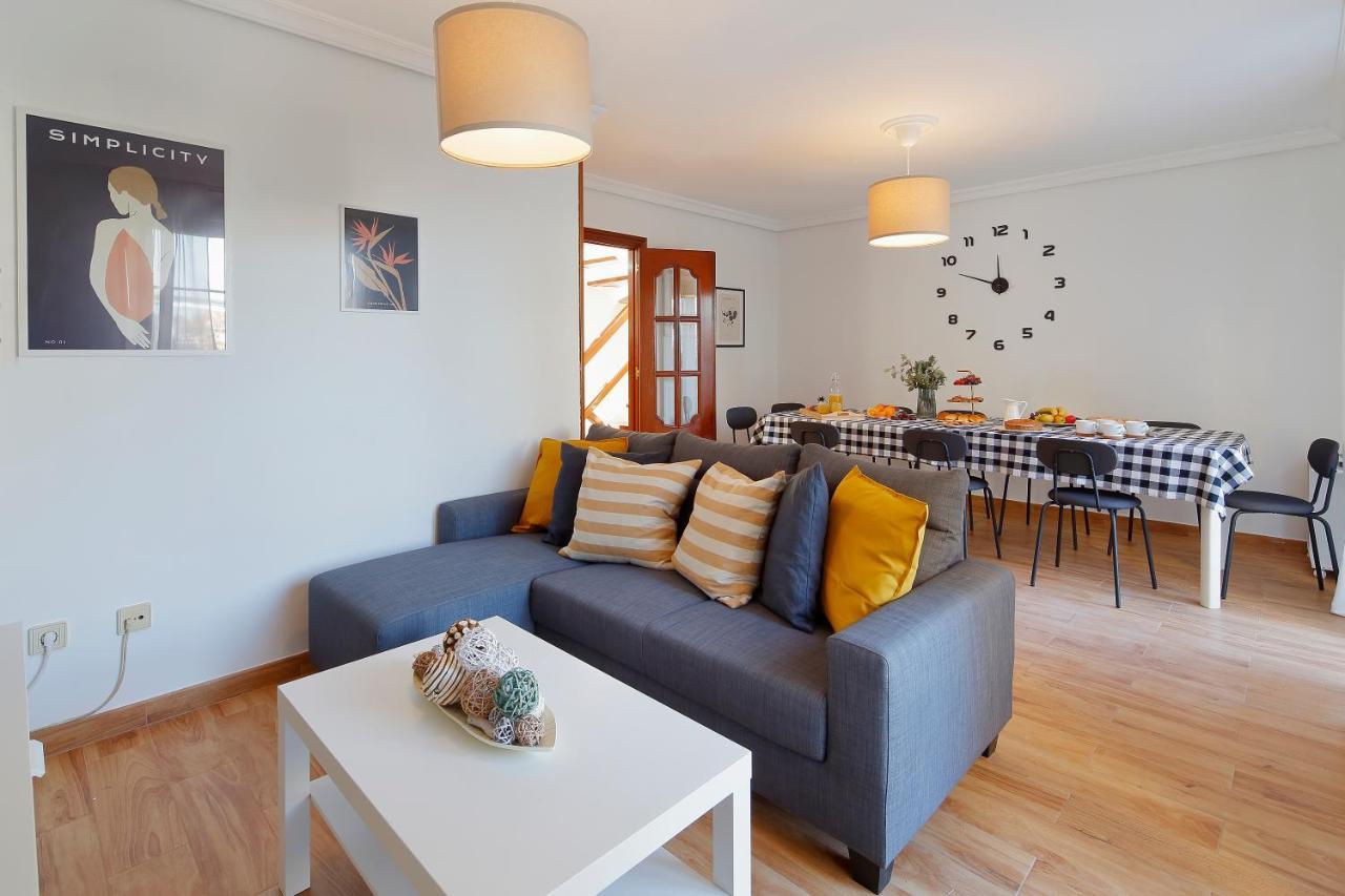Villa 158A Triplex Rinconin con piscina Gijón Esterno foto