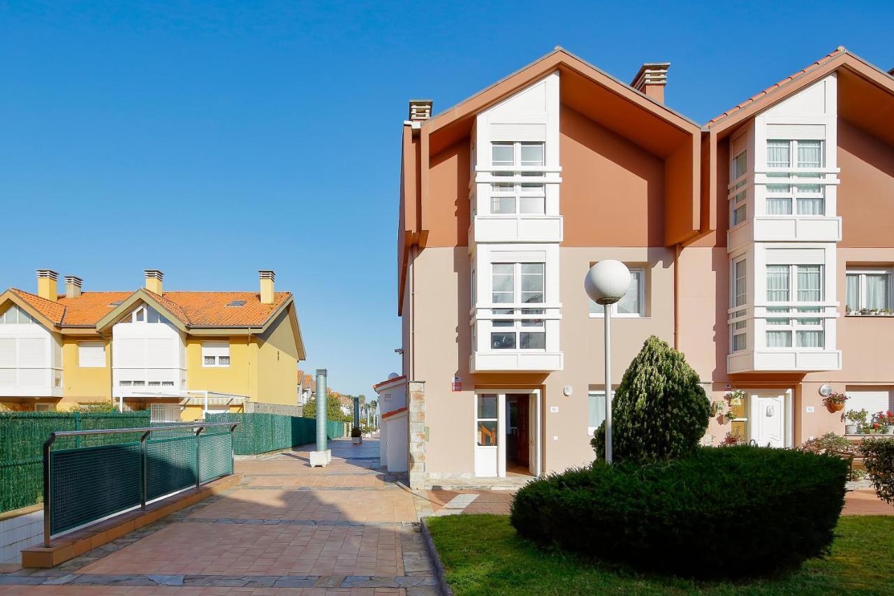 Villa 158A Triplex Rinconin con piscina Gijón Esterno foto