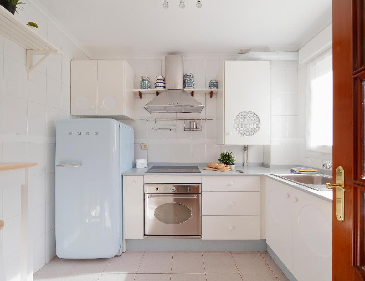 Villa 158A Triplex Rinconin con piscina Gijón Esterno foto